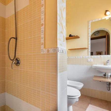 Casa Chiardiluna דירה *